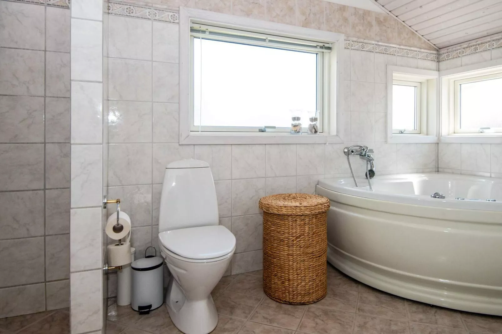 6 person holiday home in Nordborg-Indoor