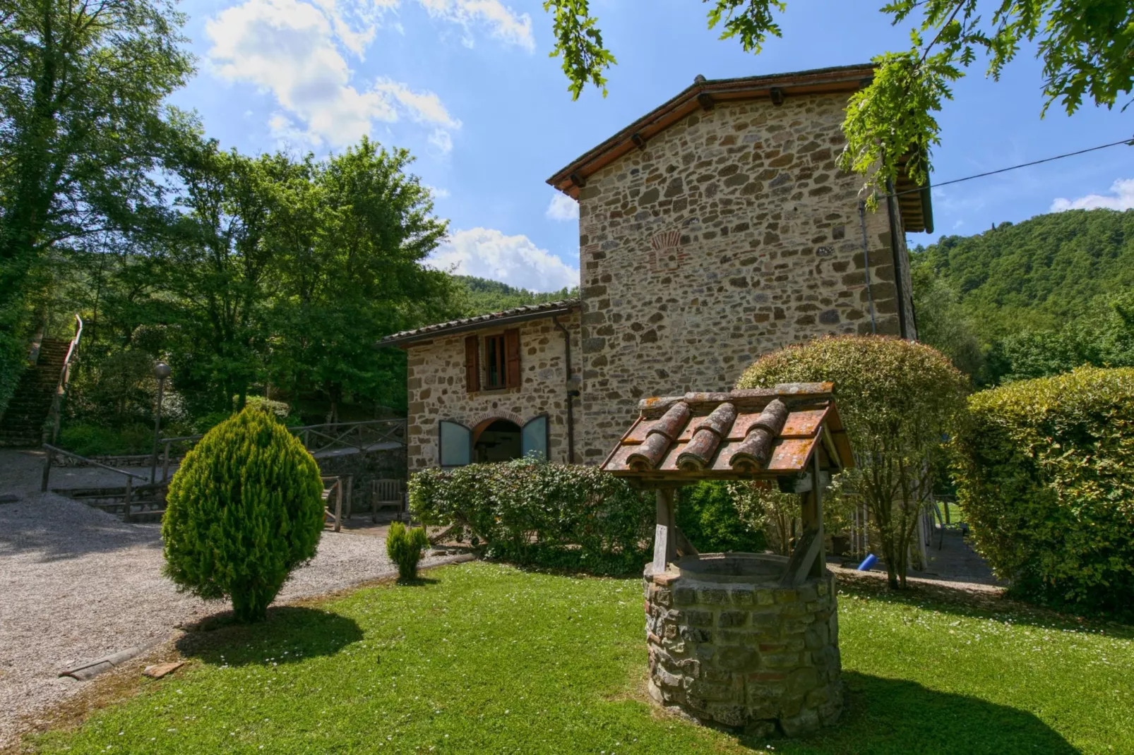 Liscino-Exterior summer