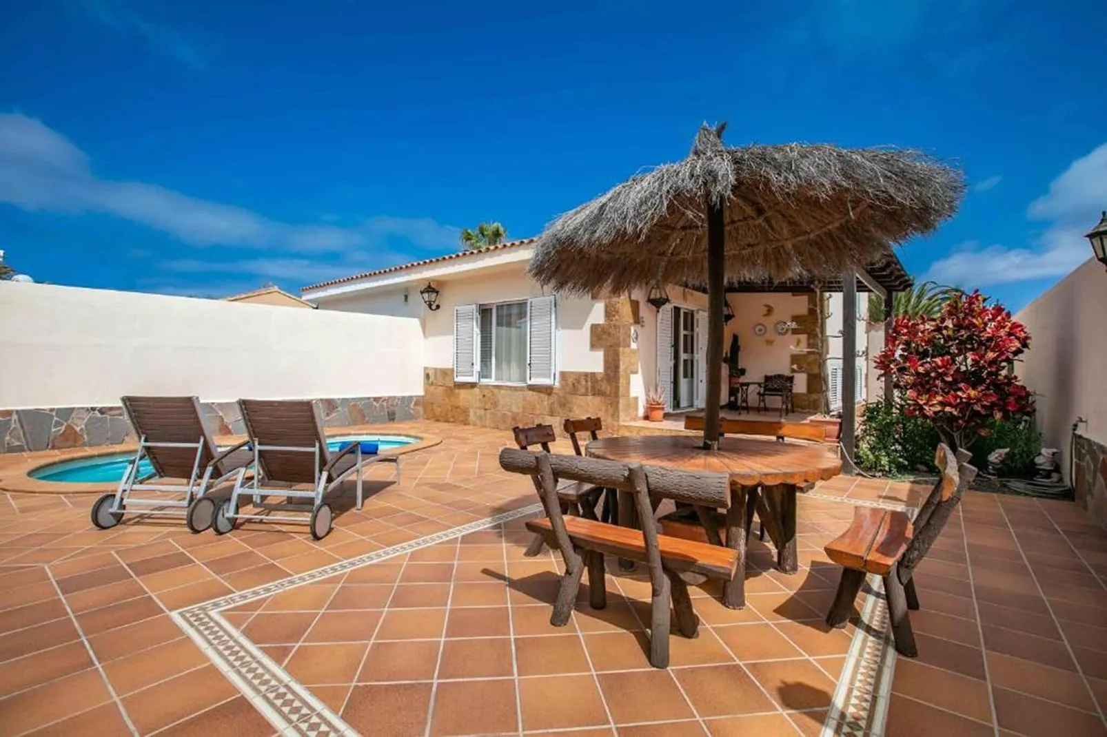 Villa La Maison de la Plage-Exterior summer