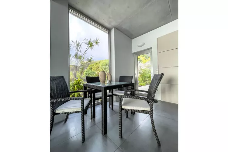 182964-Dining room