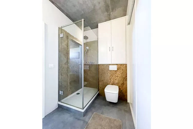 182964-Bathroom
