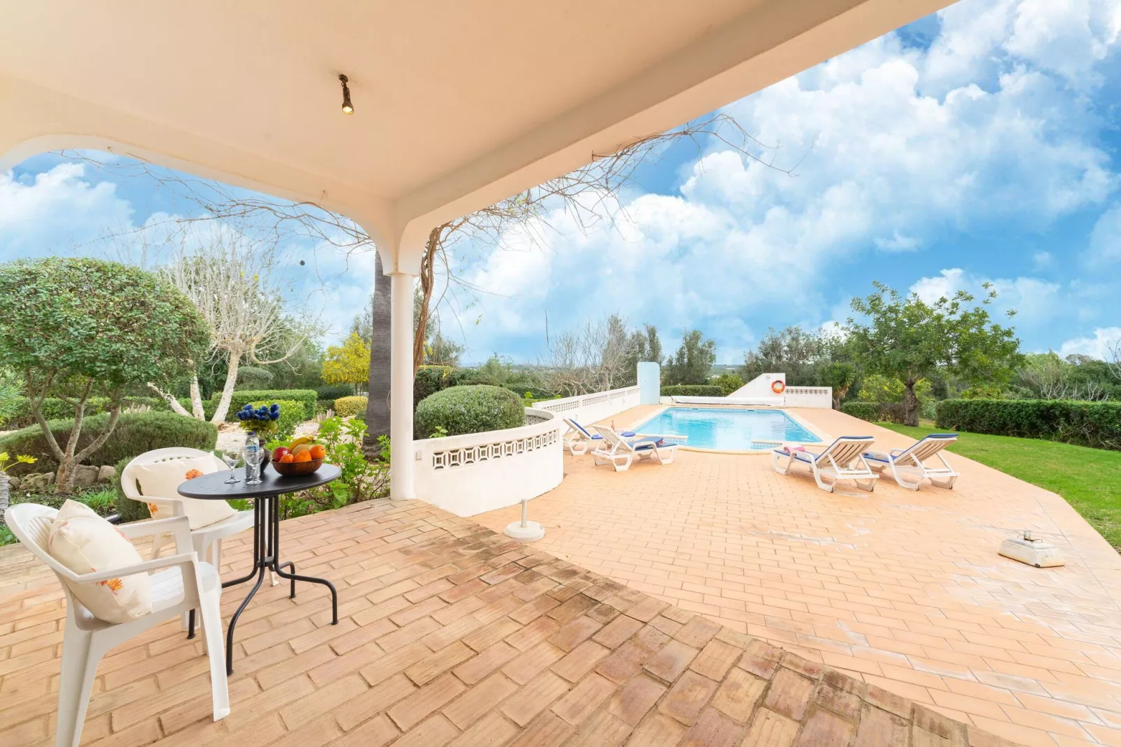 Villa Monchique-Terrace balcony