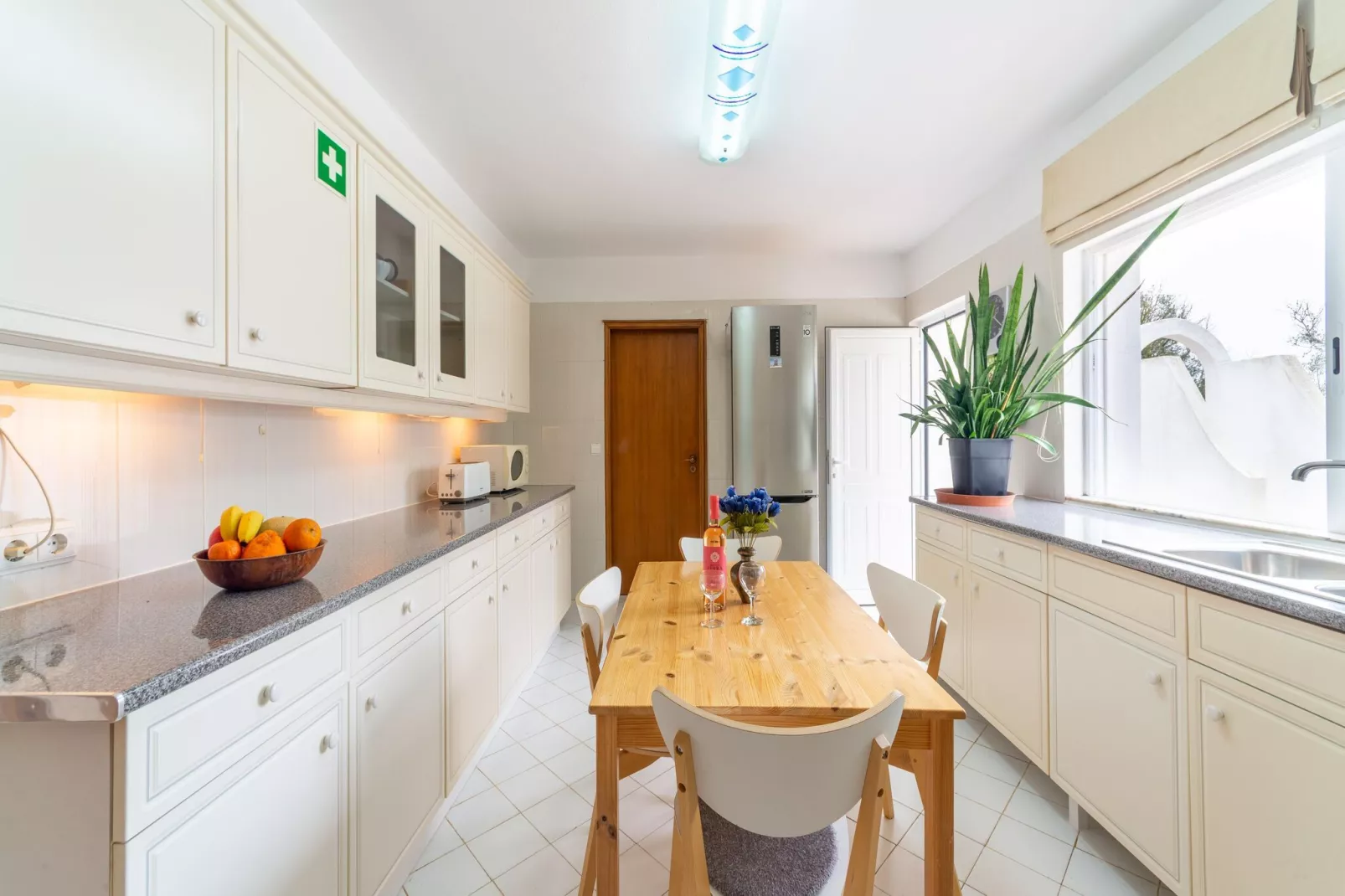 Villa Monchique-Kitchen
