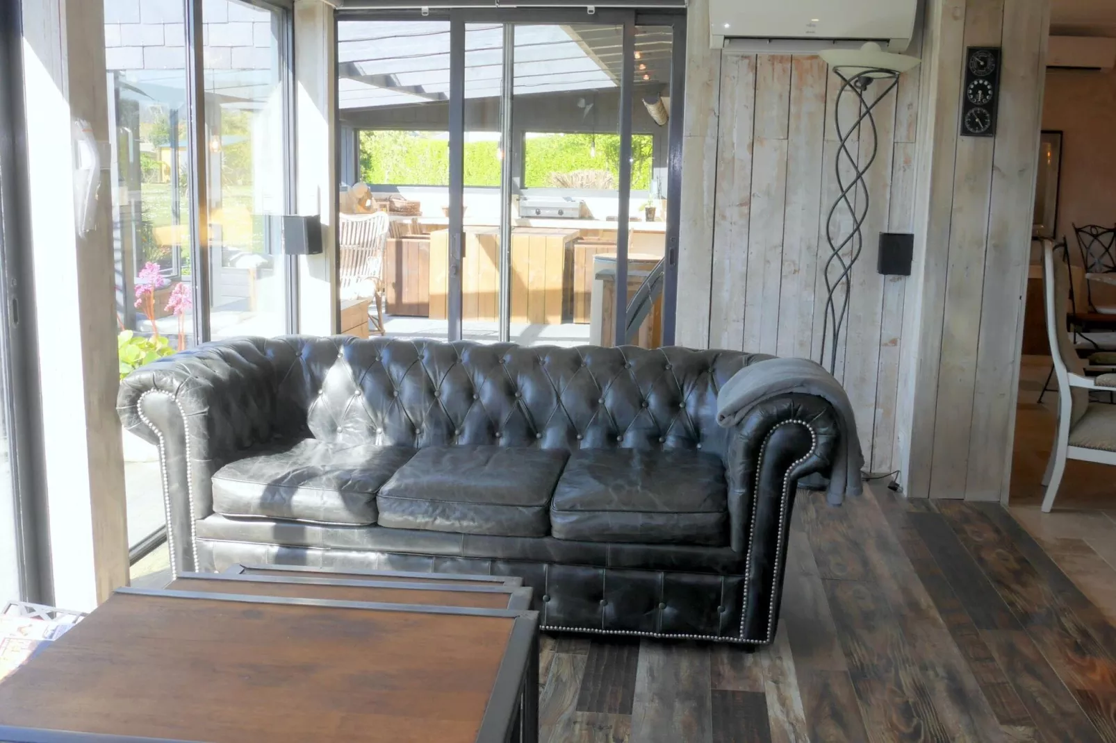 Ferienhaus mit Jacuzzi in Guisseny-Living room