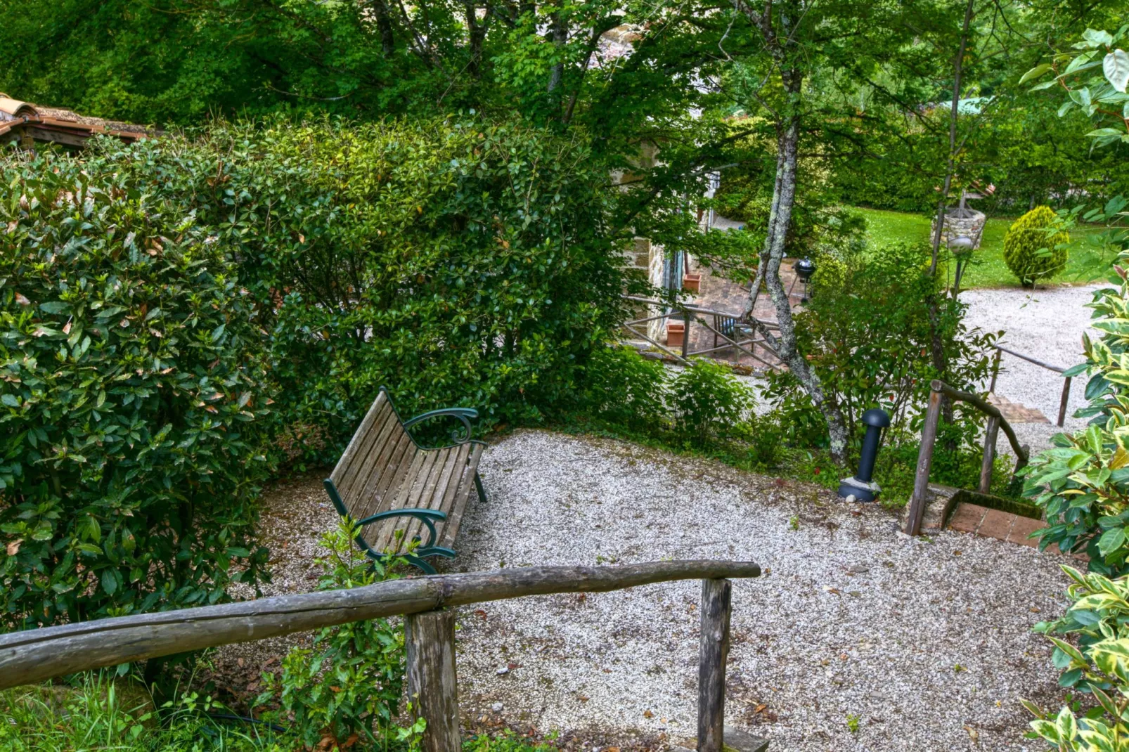 Liscino-Gardens summer