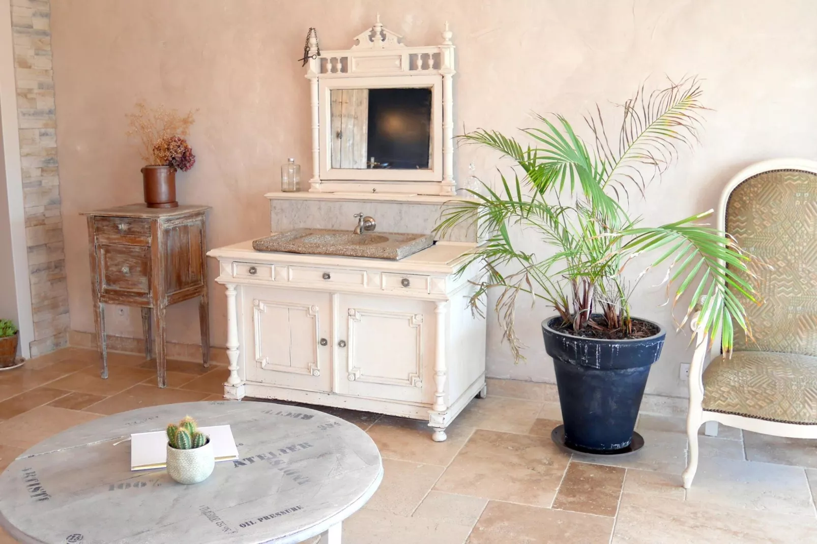 Ferienhaus mit Jacuzzi in Guisseny-Reception hall