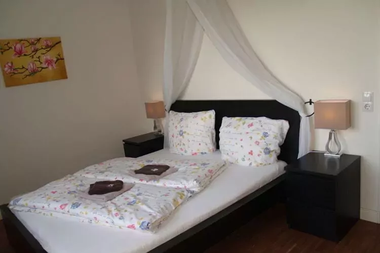 201187-Bedroom