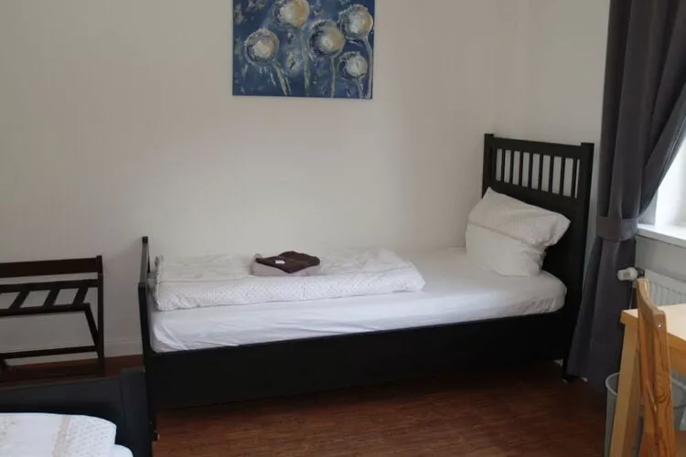 201187-Bedroom
