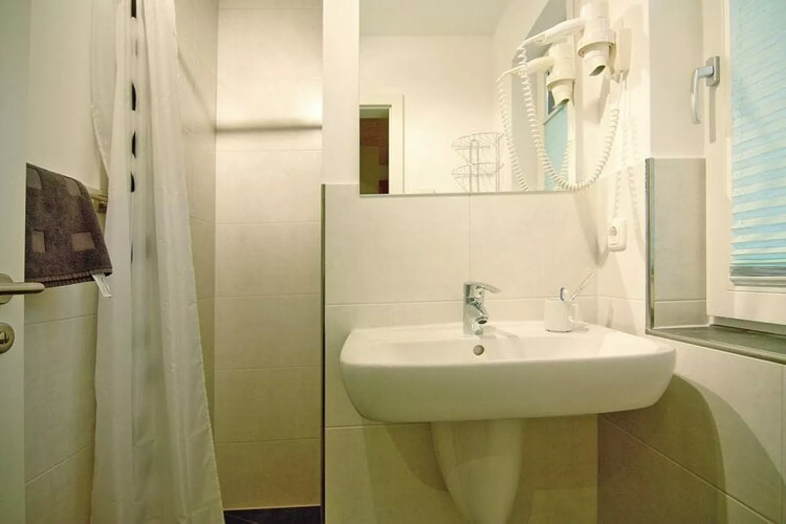 Doppelhaushälfte Luv in Zingst-Bathroom