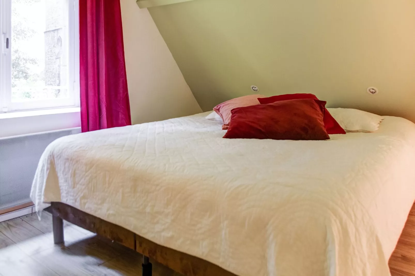 Maison de vacances à Houtteville avec jardin-Chambre