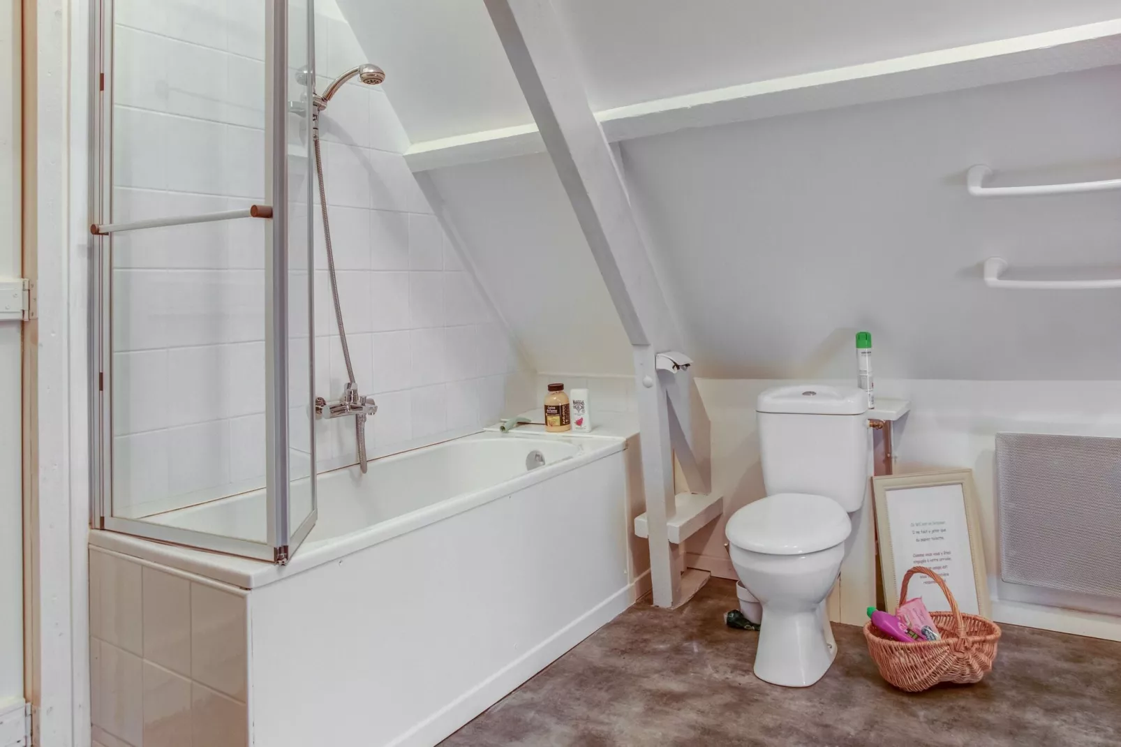 Maison de vacances à Houtteville avec jardin-Salle de bain