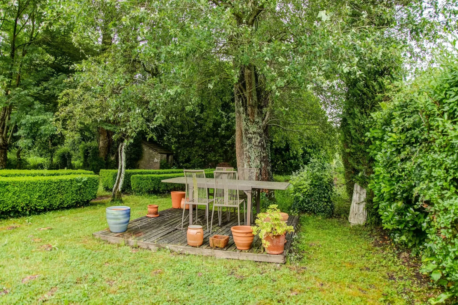 Maison de vacances à Houtteville avec jardin-Jardins en été