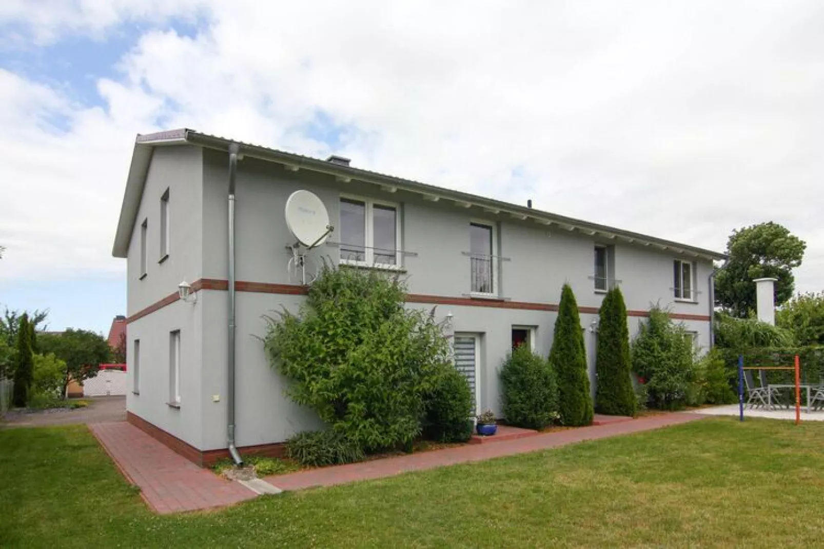 Ferienwohnung in Ribnitz-Damgarten-Exterior summer
