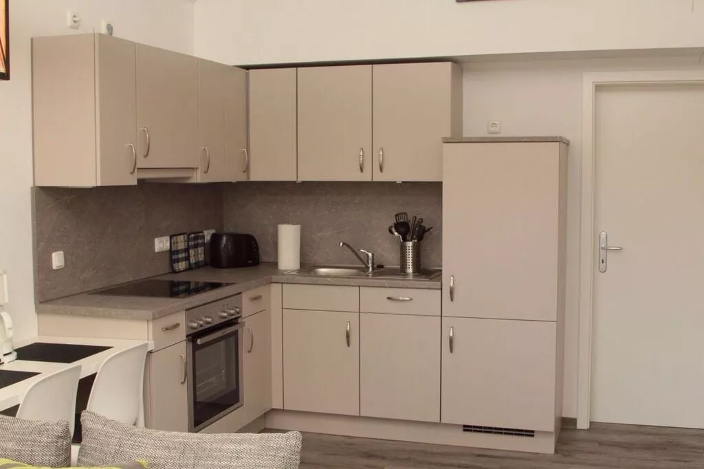 191678-Kitchen