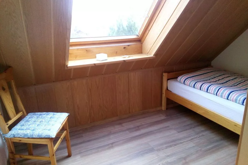 205811-Bedroom