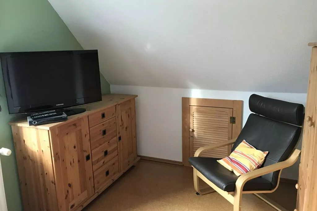 143323-Schlafzimmer