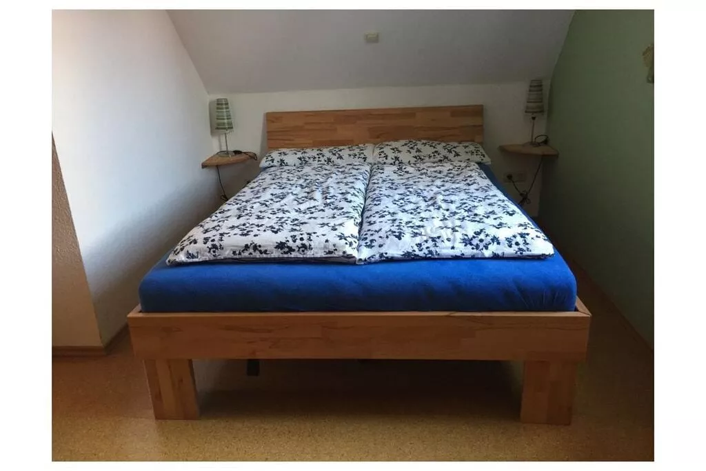 143323-Schlafzimmer