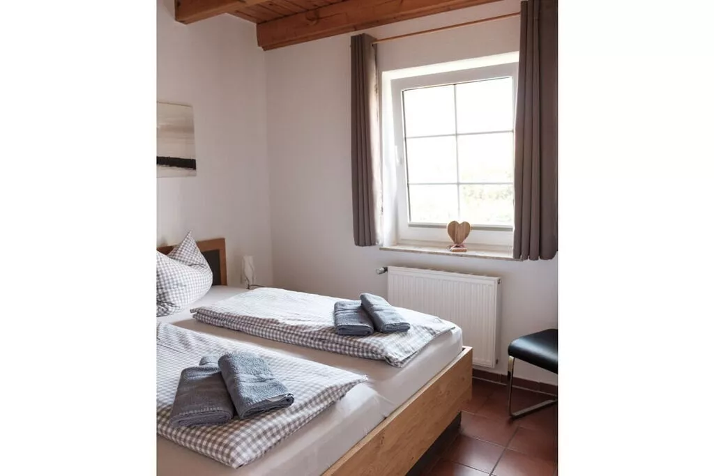 115898-Bedroom