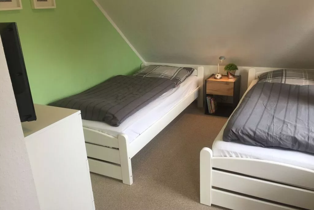 205078-Bedroom