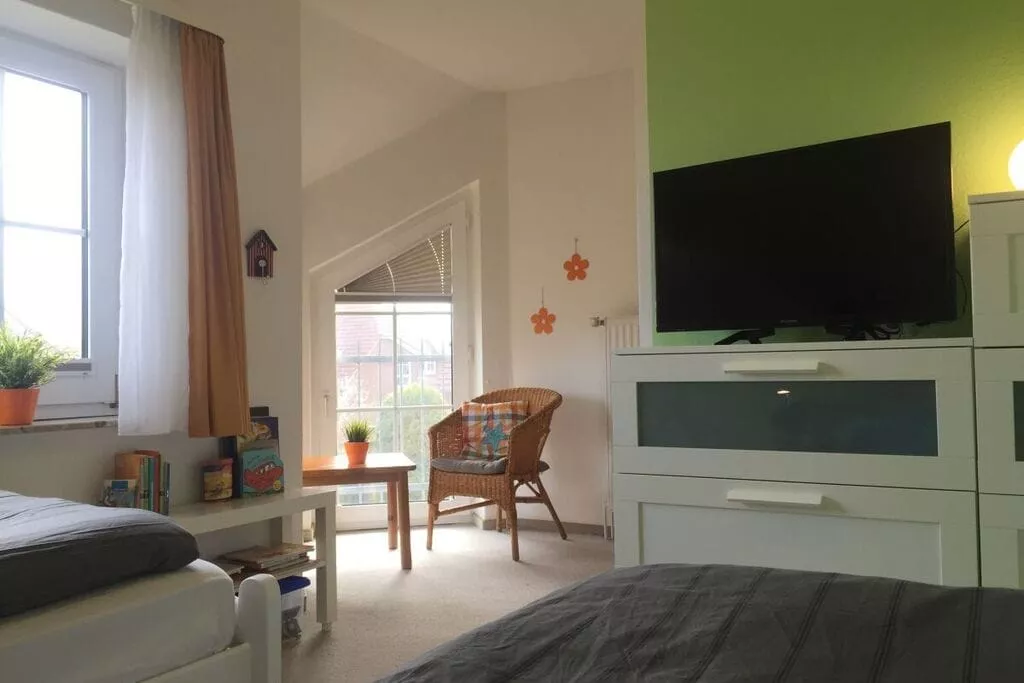 205078-Bedroom