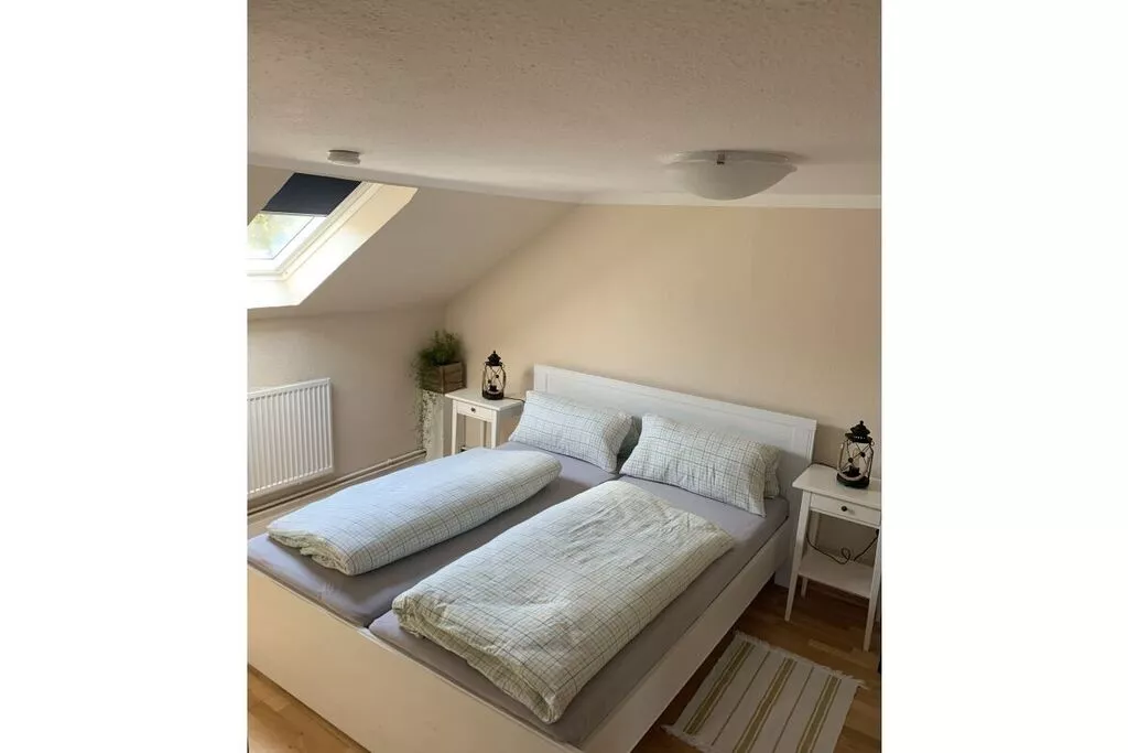 112041-Bedroom