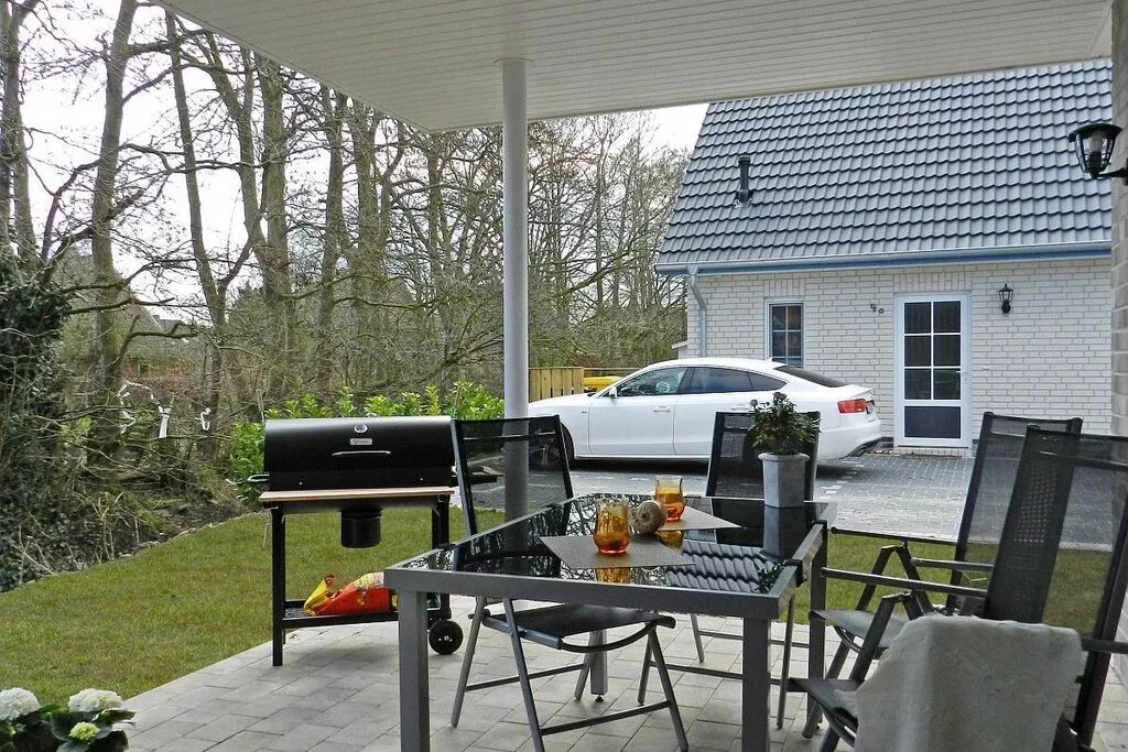 183035-Terrace