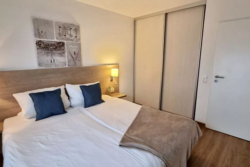 216894-Schlafzimmer