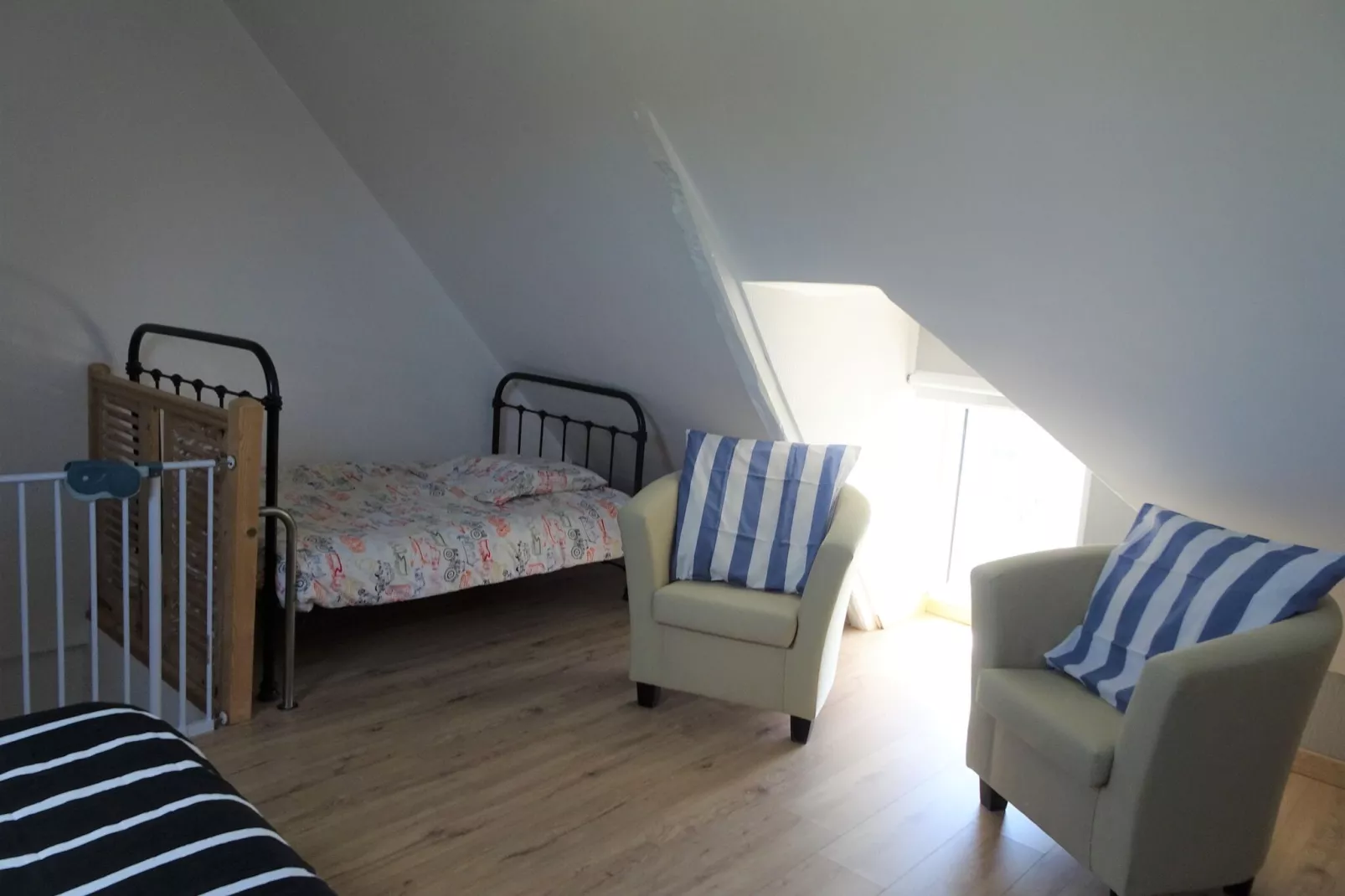 Holiday home in Bricqueville sur Mer-Schlafzimmer