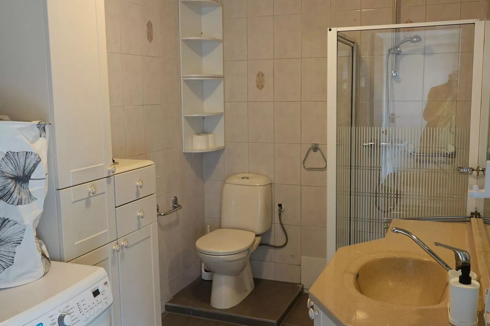 Relaxing Summer-Bathroom