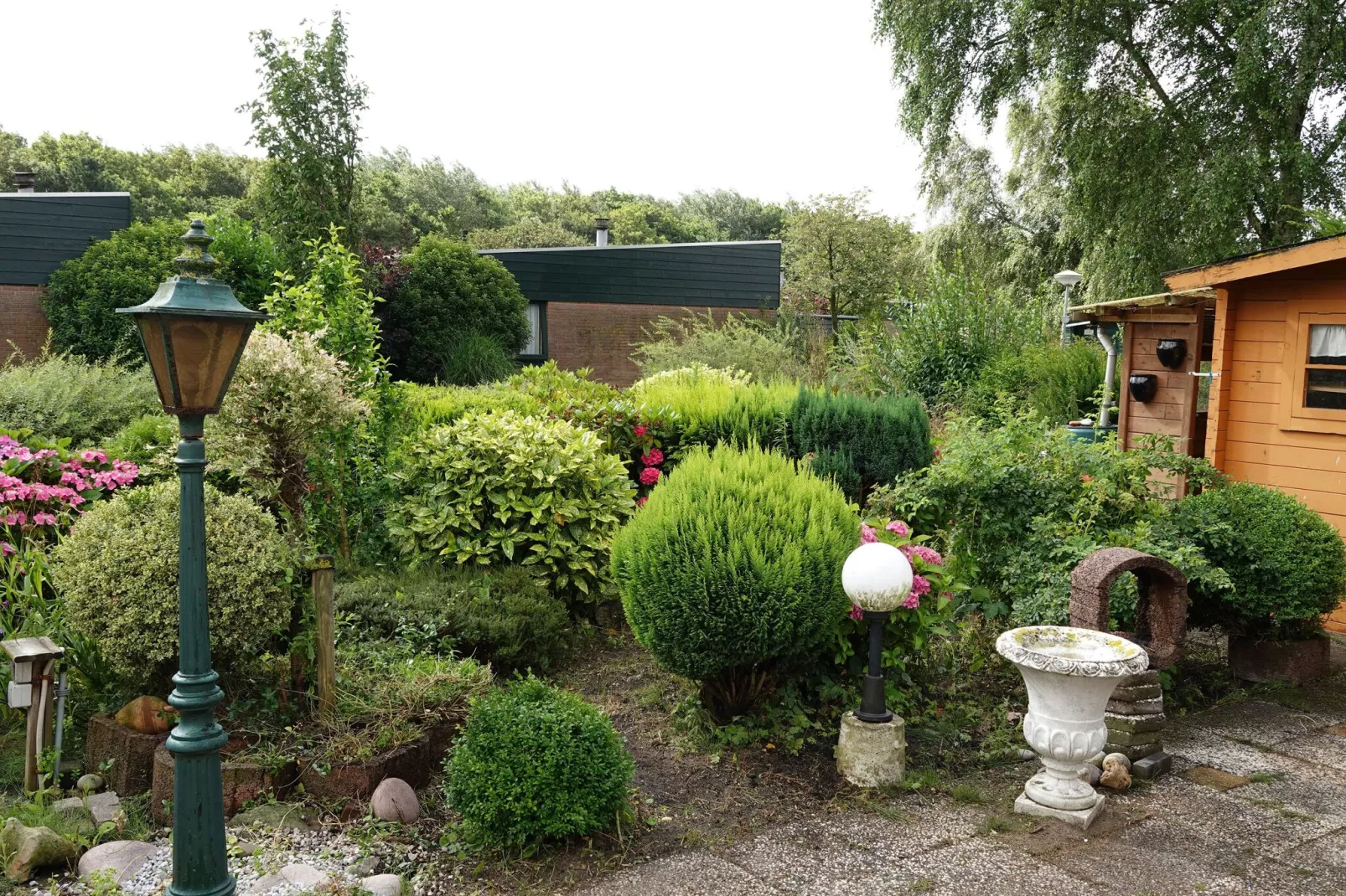 Relaxing Summer-Gardens summer