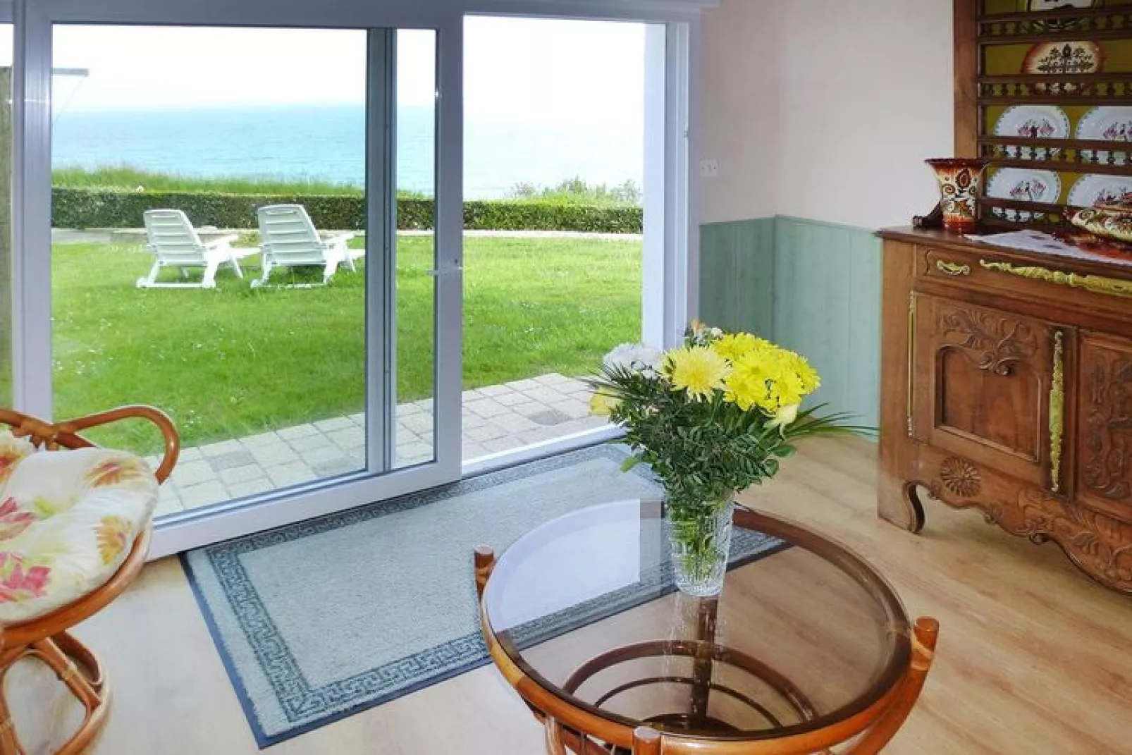 Holiday home Locquirec-Living room
