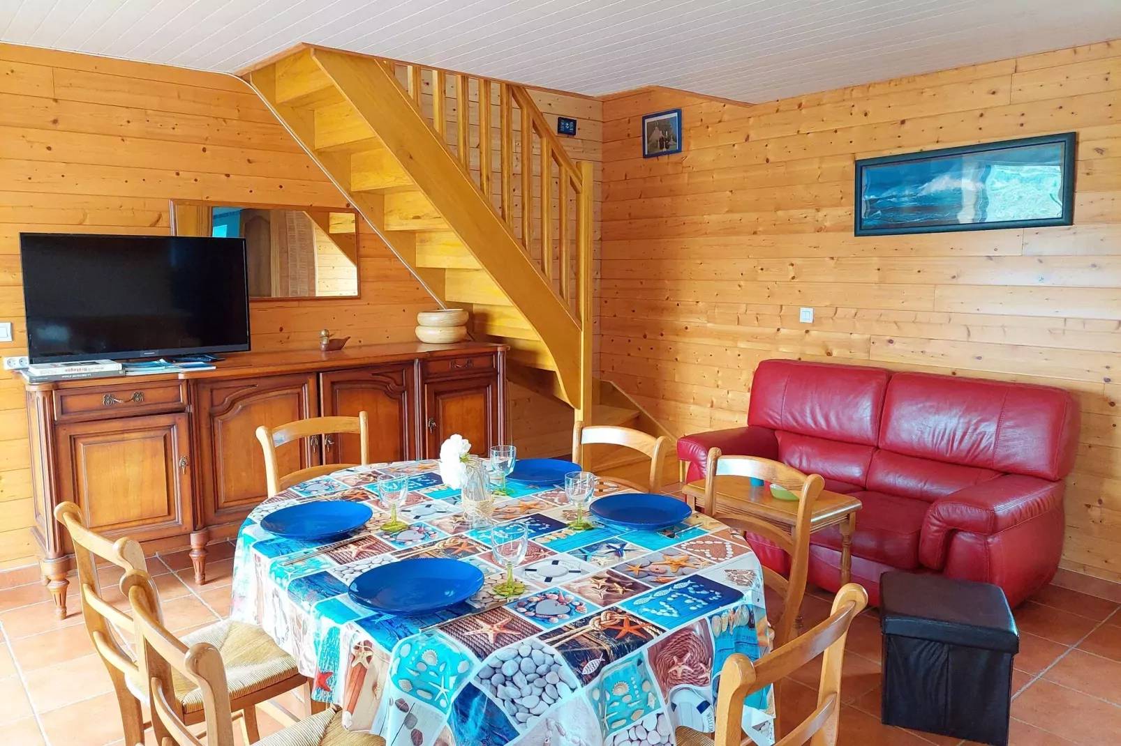 Steinhaus mit Meerblick Cléder-Living room