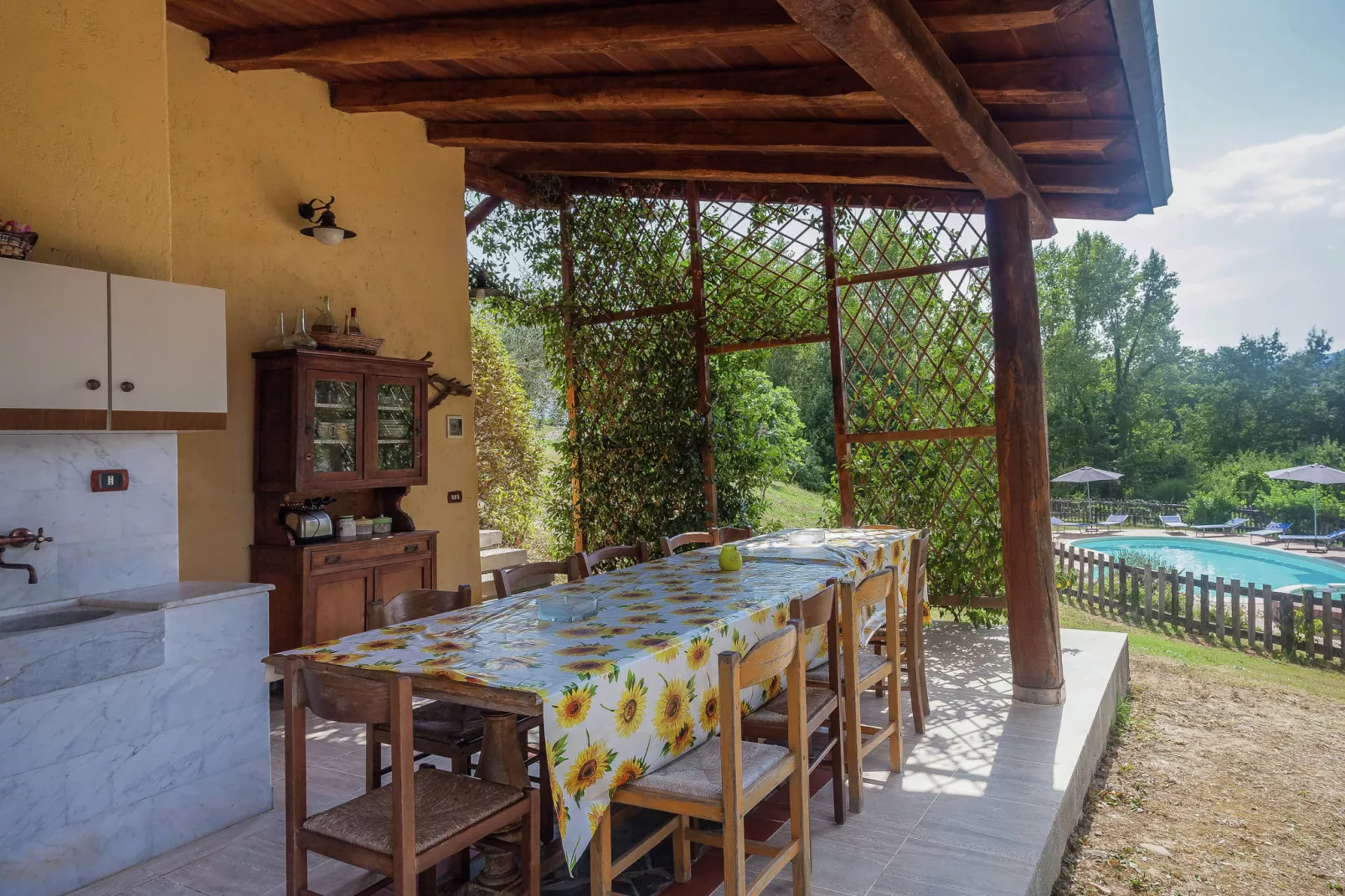 Agriturismo Valle Fiorita-Terrace balcony