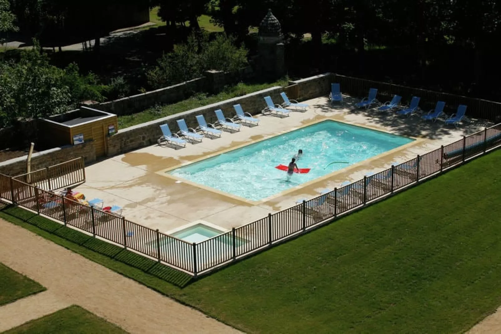 Le Château de Keravéon 2-Park facilities