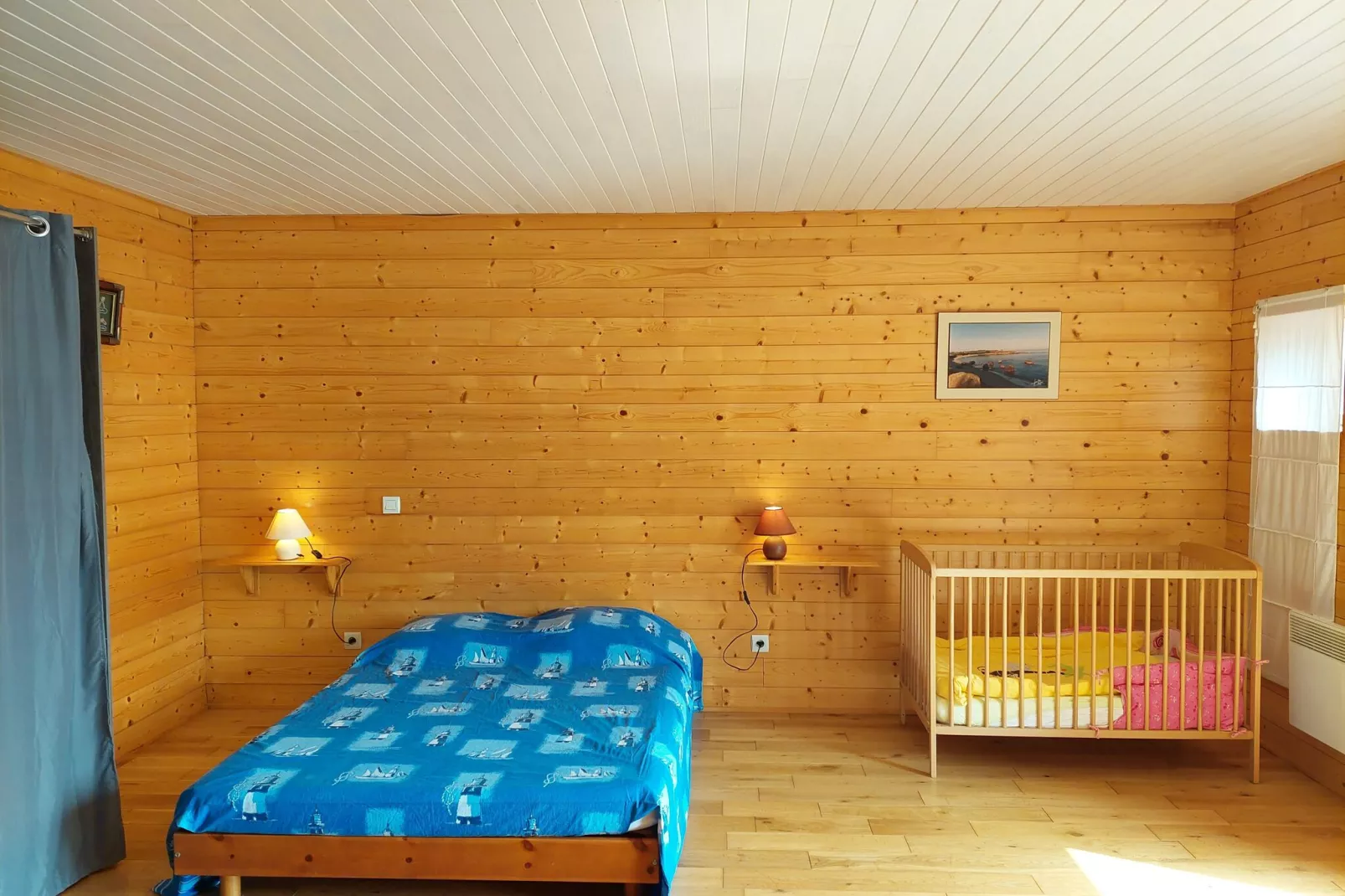 Steinhaus in Strandnähe Cléder-Bedroom