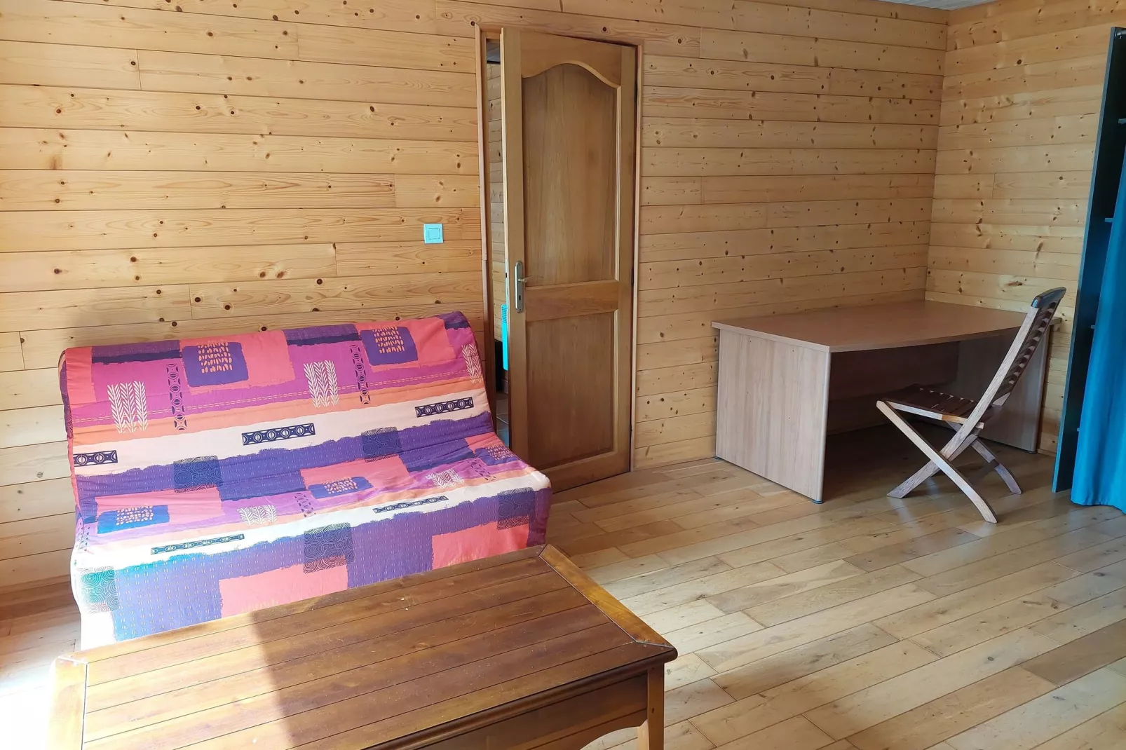 Steinhaus in Strandnähe Cléder-Bedroom