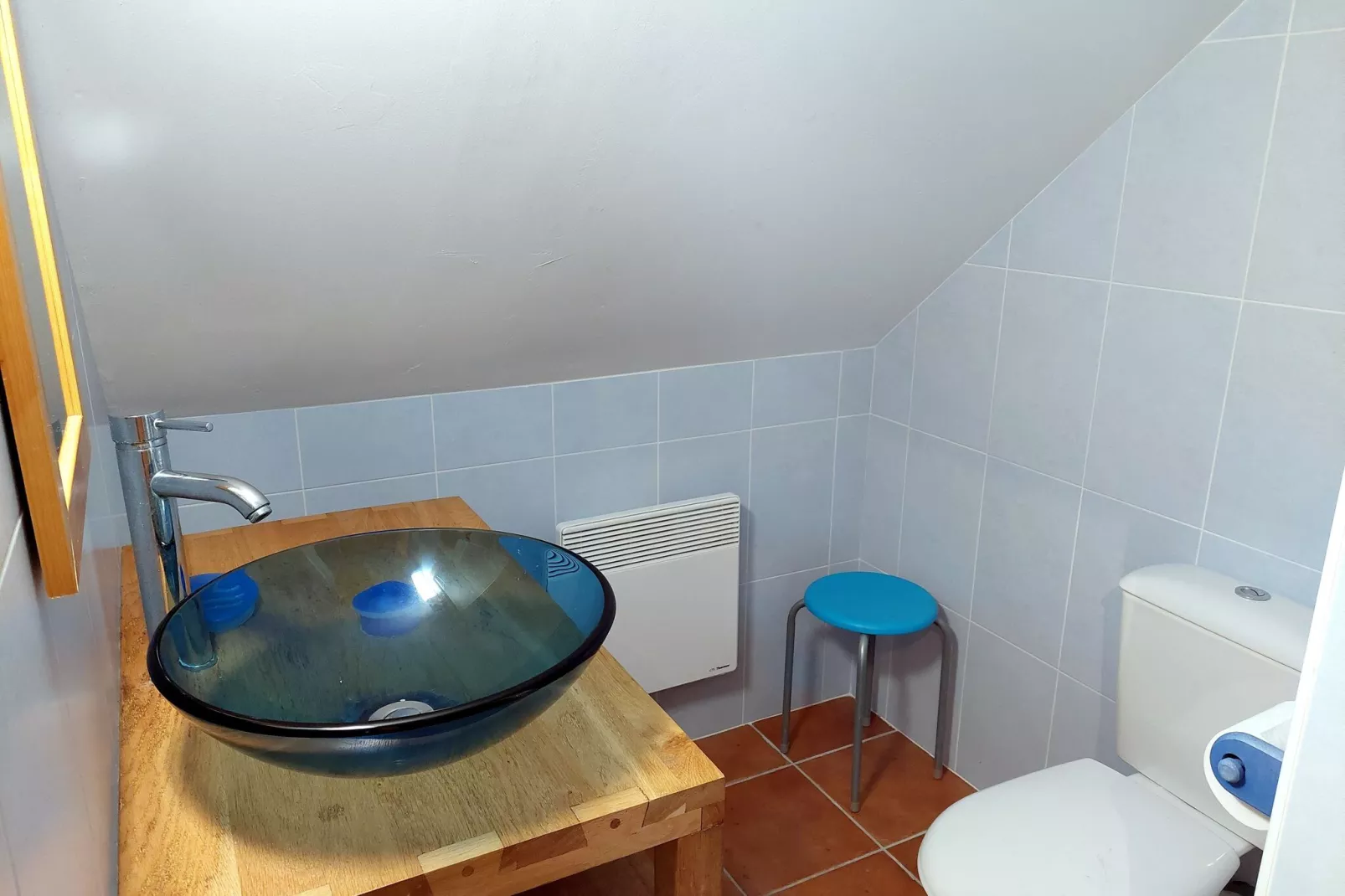 Steinhaus in Strandnähe Cléder-Bathroom