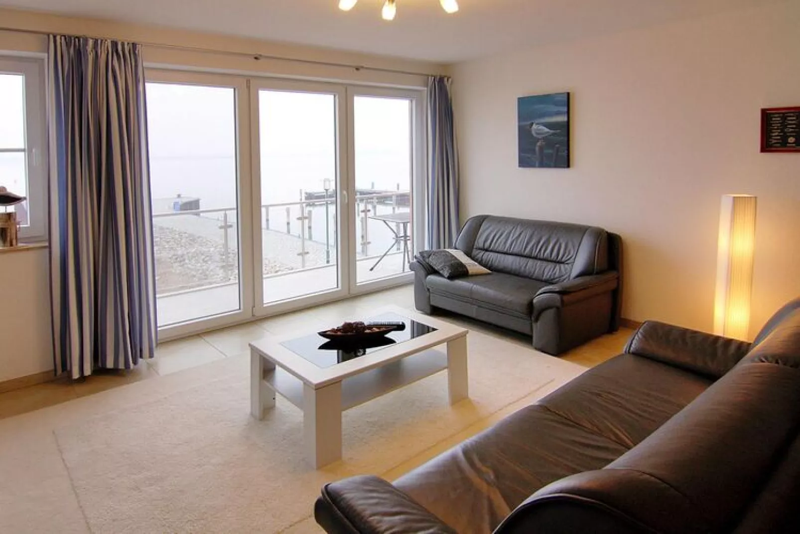 Ferienwohnung Seemöwe im Fährhaus Vieregge-Living room