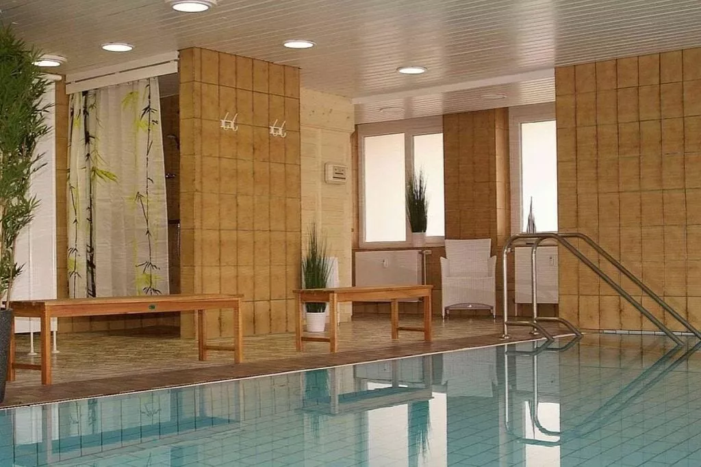 176625-Pool