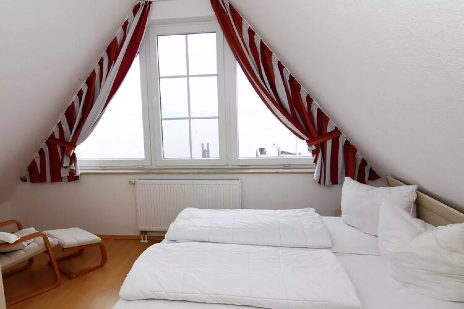 Ferienwohnung Seemöwe im Fährhaus Vieregge-Bedroom