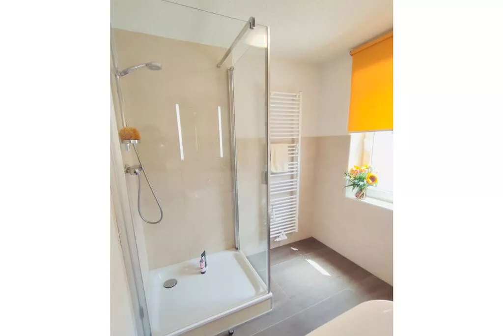191506-Bathroom