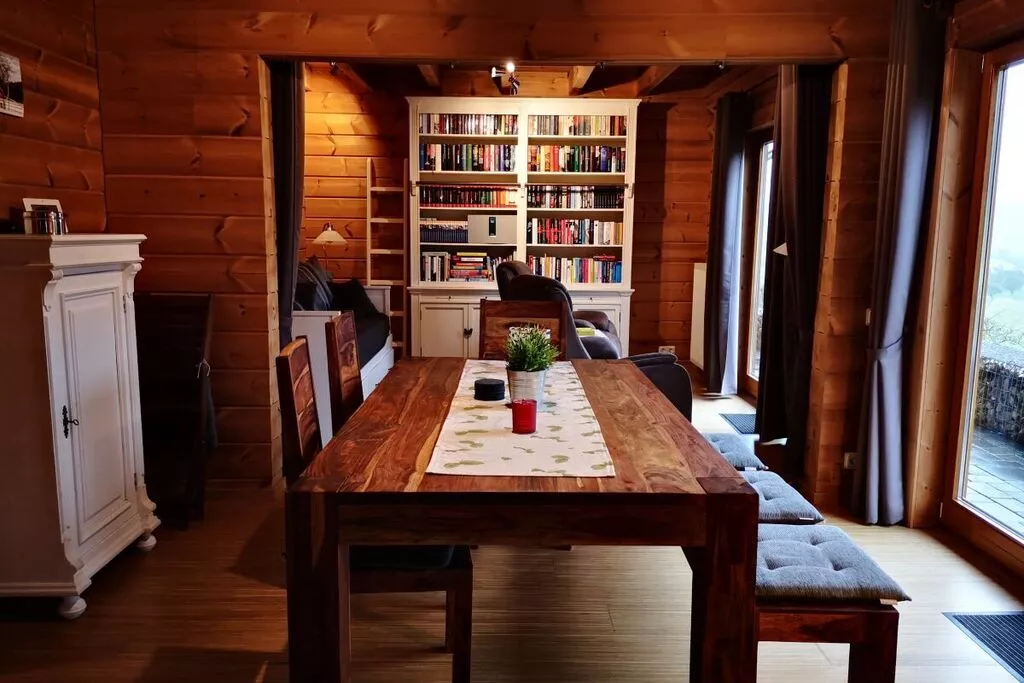 217384-Dining room