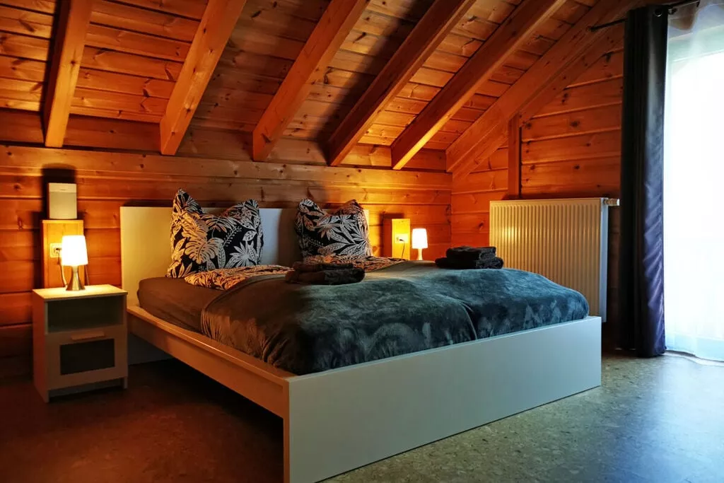 217384-Bedroom