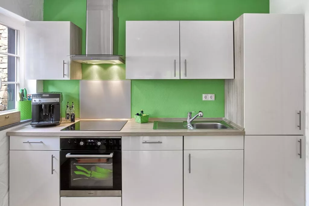 137423-Kitchen