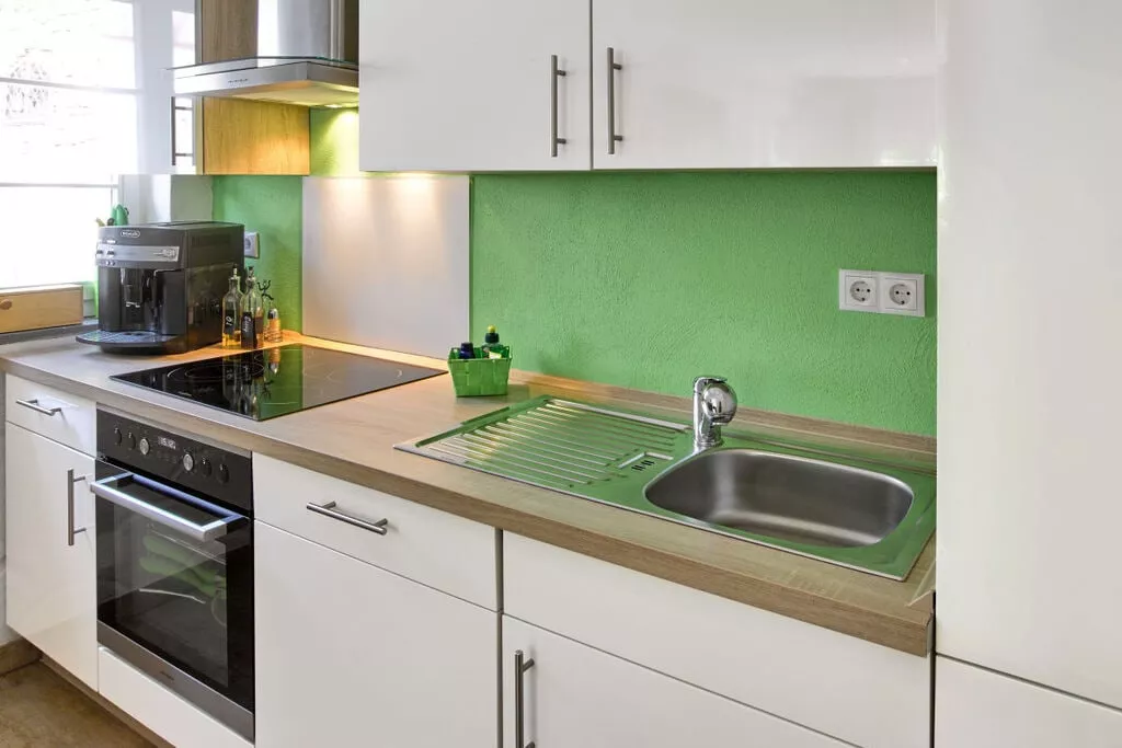 137423-Kitchen