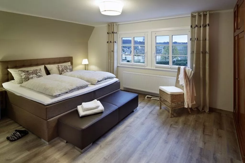 219753-Bedroom