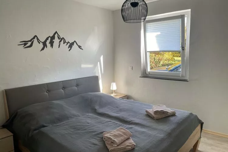 144329-Schlafzimmer