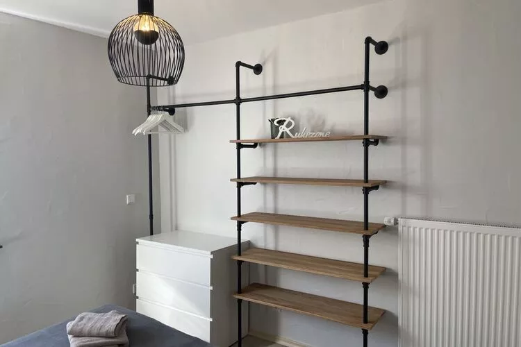 144329-Schlafzimmer