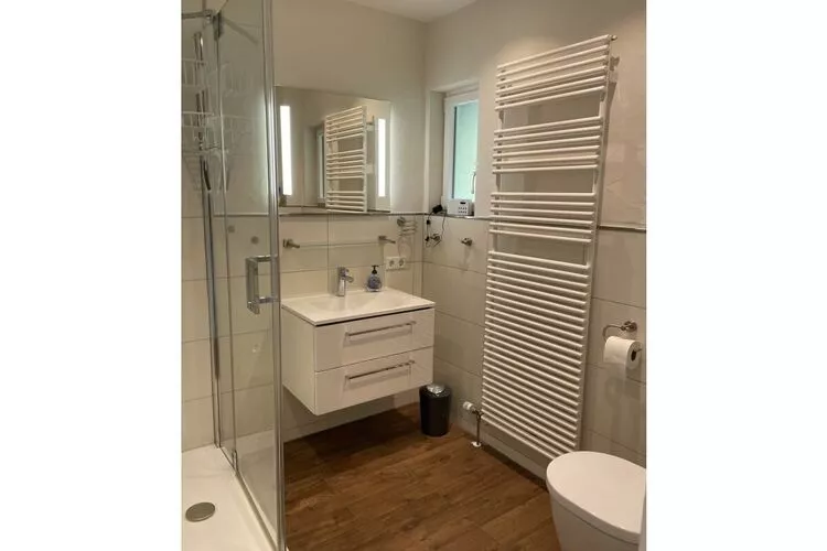144329-Badezimmer