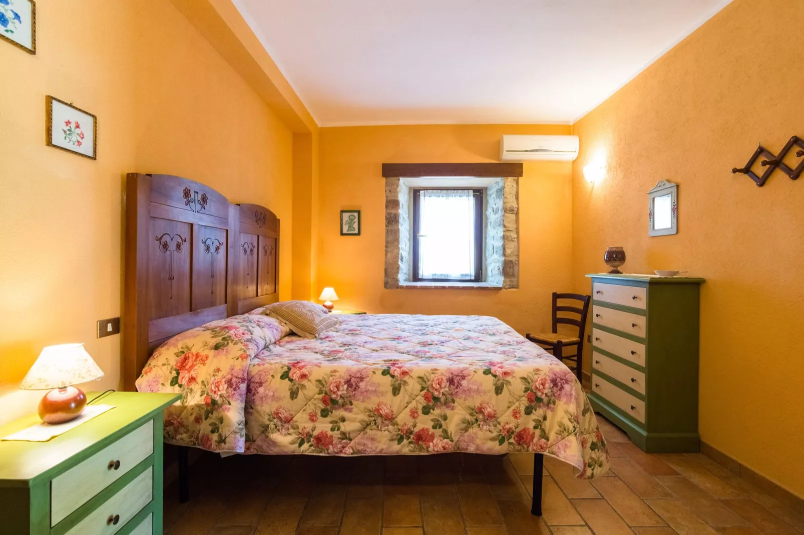 Azalea-Bedroom